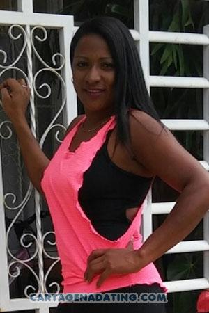 179081 - Yeimi Age: 39 - Colombia