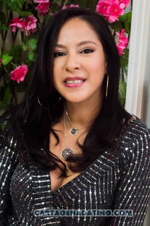215268 - Delly Age: 35 - Peru